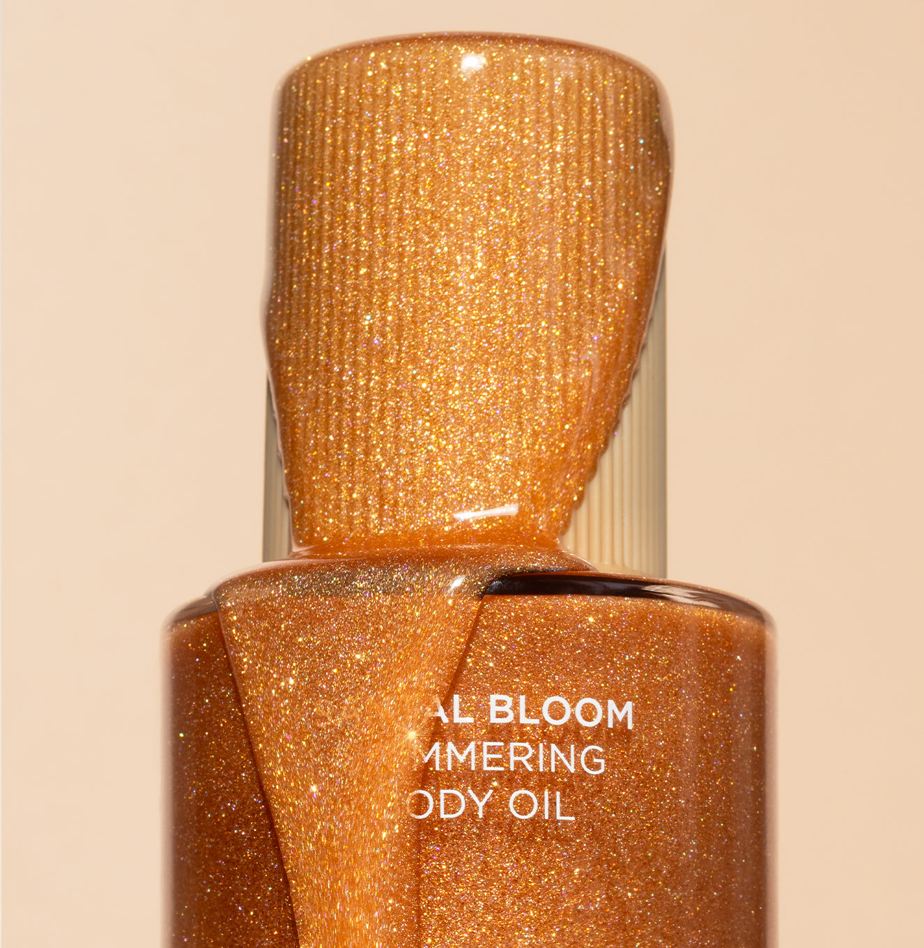 5-SLTR_PDP_Shimmer-BodyOil_SantalBloom_EditorialMacro_58af025e-2240-4c53-b76e-d4d71f1b719b_3000x.jpg